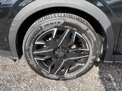 Peugeot 3008 1.2 HYBRID 145 ALLURE E-DCS6 (2025) - Foto 9