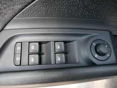 Skoda Elroq 60*ACC*PDC*LED*SHZ*KAMERA*TEMPOMAT*KLIMA*SMARTLINK*EL-HECKKL (2026) - Foto 10