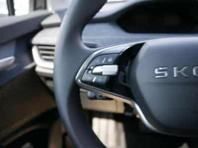 Skoda Elroq 60*ACC*PDC*LED*SHZ*KAMERA*TEMPOMAT*KLIMA*SMARTLINK*EL-HECKKL (2026) - Foto 11