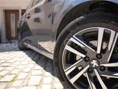 Peugeot 208 1.2 PureTech 100 S&S Allure Pack (2022) - Foto 13