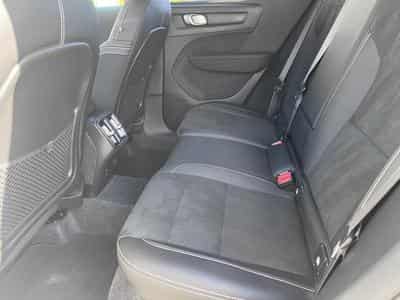 Volvo XC40 B3 Plus Dark DCT (2025) - Foto 12
