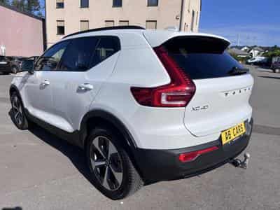 Volvo XC40 B3 Plus Dark DCT (2025) - Foto 8