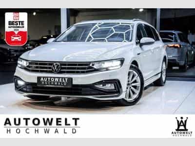 VW Passat Passat 2.0 TDI DSG R-Line NAVI LED RFK AHK SHZG (2023) - Foto 1