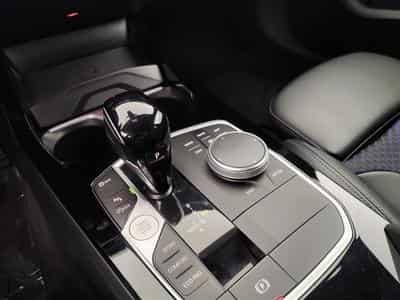 BMW 118 118iA Pack M NAVI / FULL LED / CUIR PARTIEL / CAMERA / JA18 (2023) - Foto 13