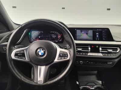 BMW 118 118iA Pack M NAVI / FULL LED / CUIR PARTIEL / CAMERA / JA18 (2023) - Foto 9