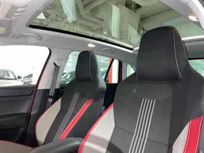 Skoda Rapid 1.6 TDI MONTE CARLO (2015) - Foto 13