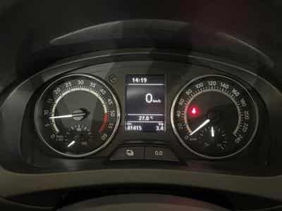 Skoda Rapid 1.6 TDI MONTE CARLO (2015) - Foto 2