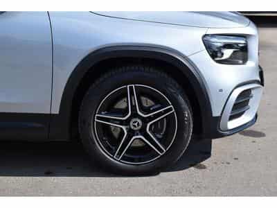 Mercedes GLB 220 4Matic AMG Line 8G-DCT 7 PL. MEMO PANO NIGHT ACC CAM360 1°M (2025) - Foto 5