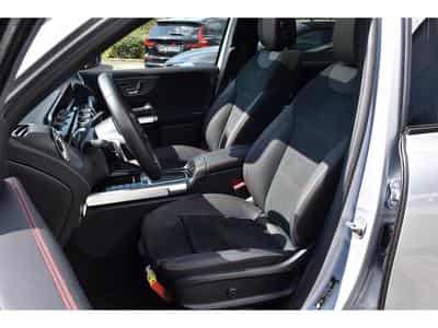 Mercedes GLB 220 4Matic AMG Line 8G-DCT 7 PL. MEMO PANO NIGHT ACC CAM360 1°M (2025) - Foto 6