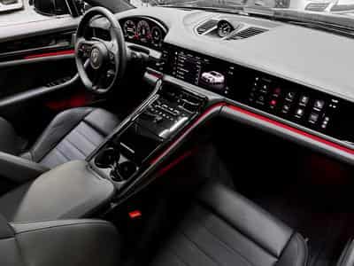 Porsche Panamera 4.0 V8 GTS / 5 SEATS / FULL (2025) - Foto 14