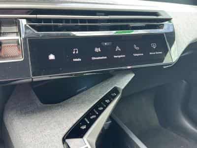 Peugeot 3008 1.2 HYBRID 145 ALLURE E-DCS6 (2025) - Foto 15