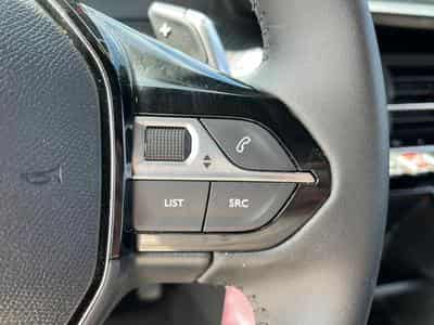 Peugeot 2008 1.2 HYBRID 145 STYLE E-DCS6 (2025) - Foto 14