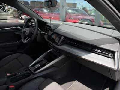 Audi S3 Sportback QUATTRO Sièges chauffants/ Apple Carplay/ Digital (2024) - Foto 7