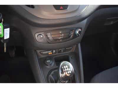 Ford Tourneo Trend 1,5 Duratorq TDCi 5 places Airco (2021) - Foto 14