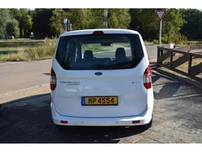 Ford Tourneo Trend 1,5 Duratorq TDCi 5 places Airco (2021) - Foto 5