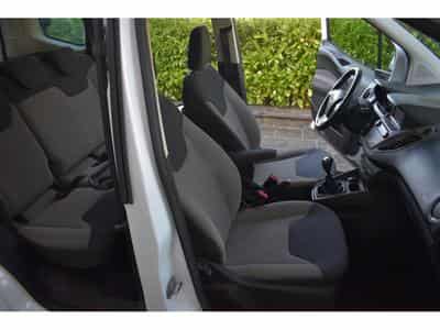 Ford Tourneo Trend 1,5 Duratorq TDCi 5 places Airco (2021) - Foto 8