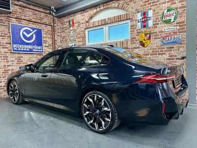 BMW i5 i5 M60 601cv Auto xDrive (2024) - Foto 2