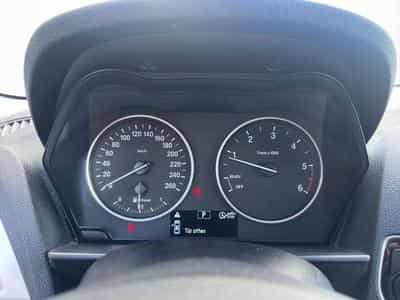 BMW 120 d Leder/el.Sitze/Bi-Xenon/Navi/PDC v+h (2014) - Foto 12