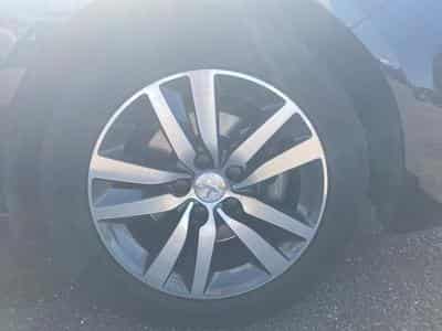 Peugeot 308 1.5 BLUEHDI 130 ALLURE EAT8 (2018) - Foto 9
