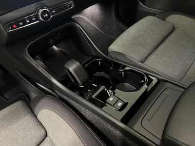 Volvo XC40 Black-Edition Plus (2025) - Foto 8