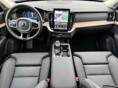 Volvo XC90 B5 Plus Bright / Essence (2025) - Foto 3