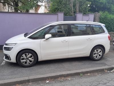 Citroën C4 Grand SpaceTourer 1.2 PureTech 130 S&S BVM6 Feel (2020) - Foto 1