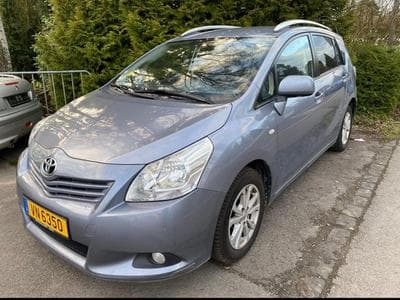 Toyota Corolla Verso 2.0d4 (2013) - Foto 1