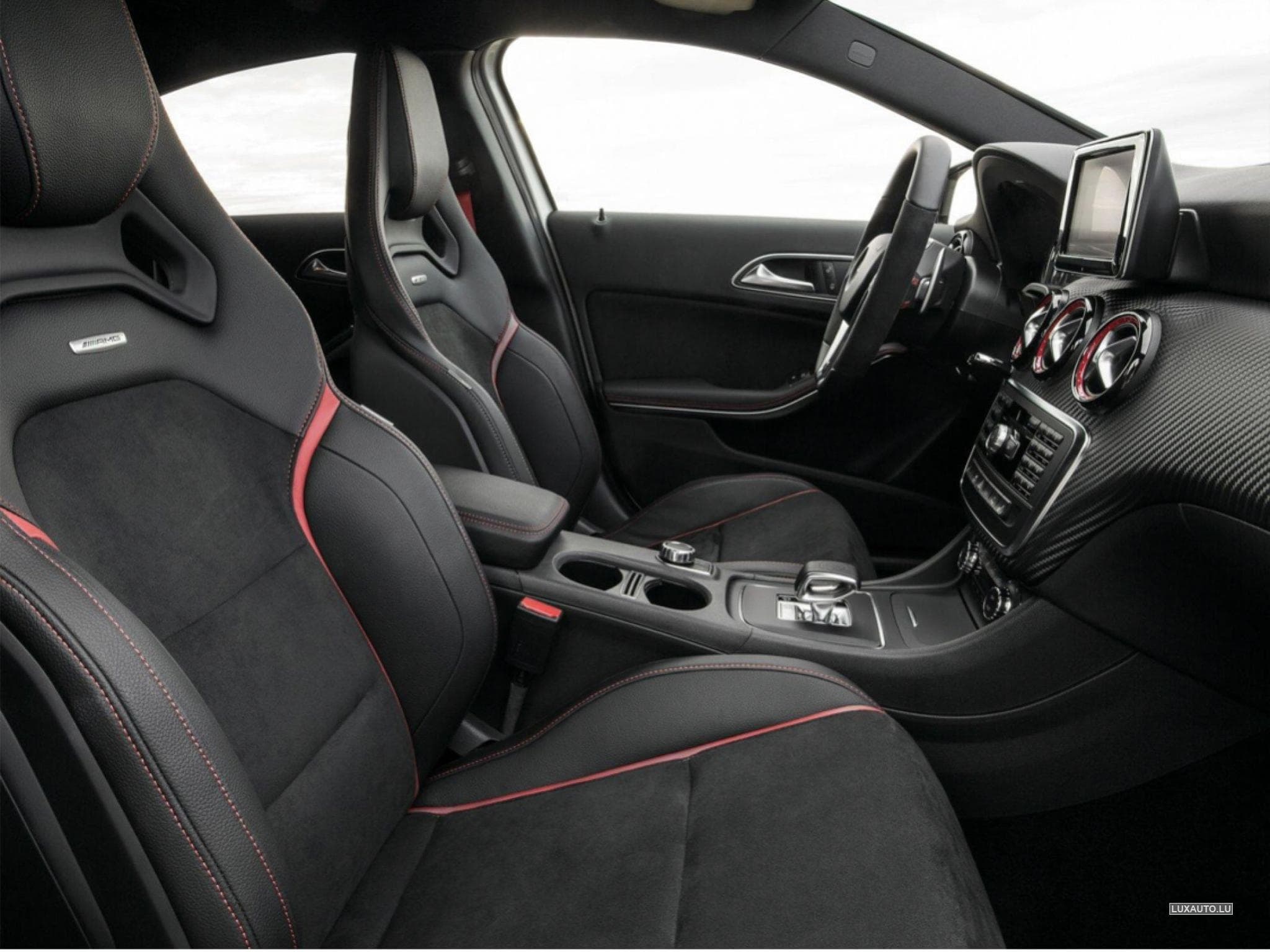 Mercedes A 45 AMG 45 AMG 4Matic 7G-DCT (2016) - Foto 3