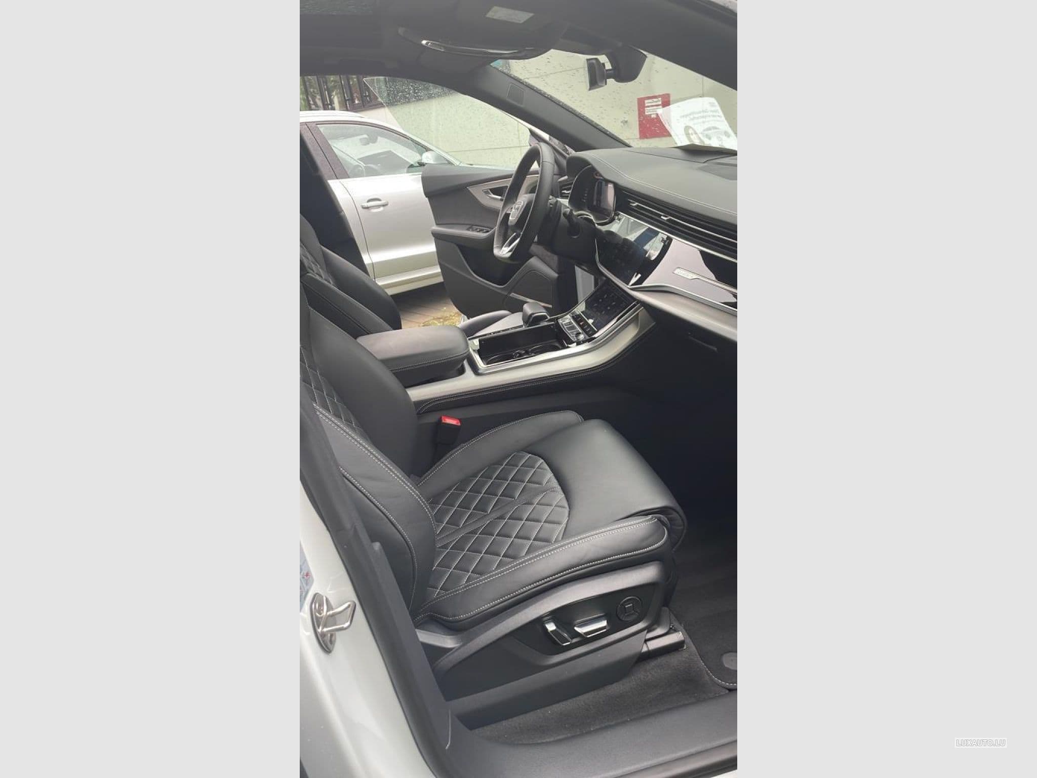 Audi Q8 S-line (2020) - Foto 3