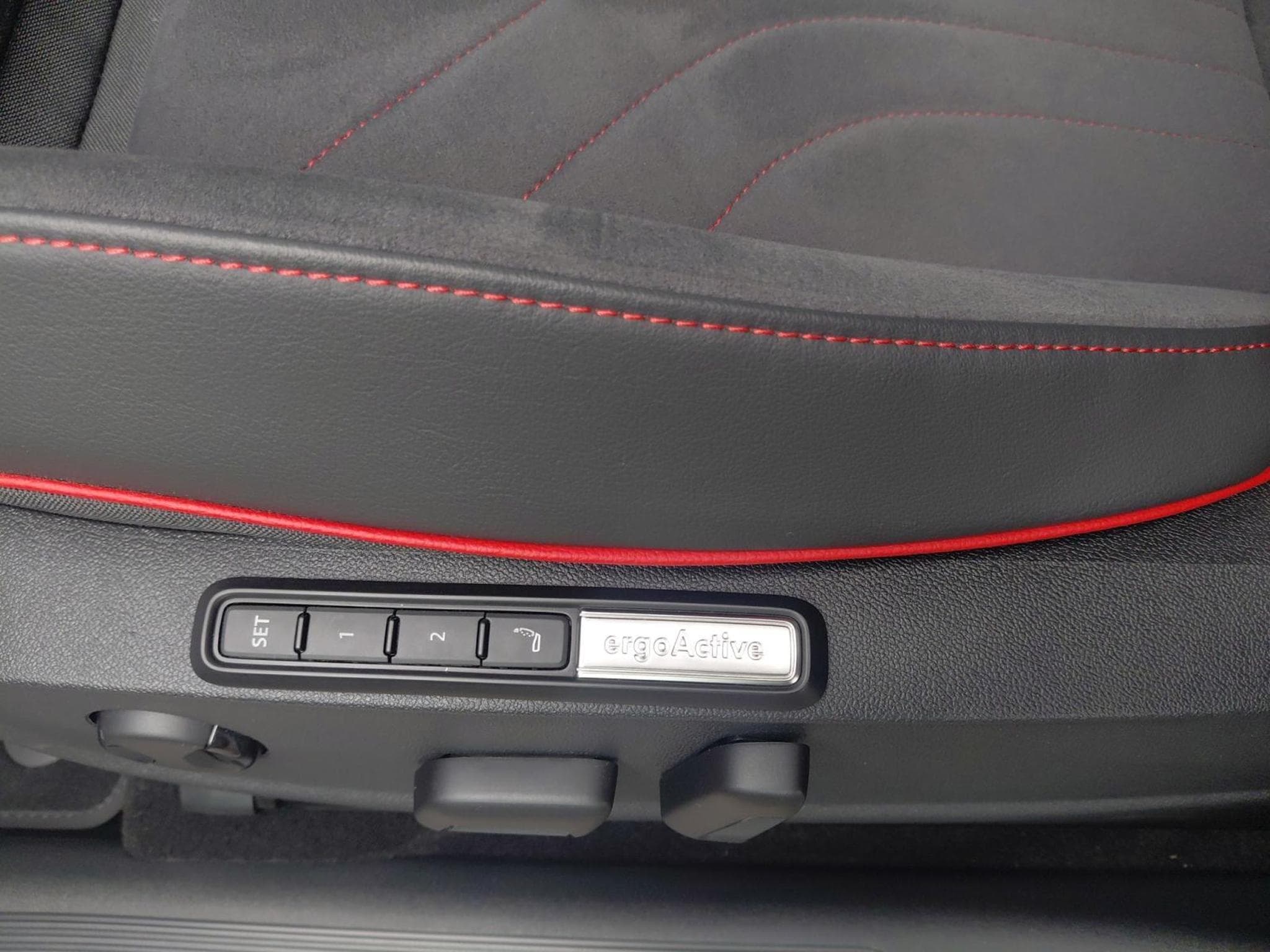 VW ID.3 GTX (2025) - Foto 21