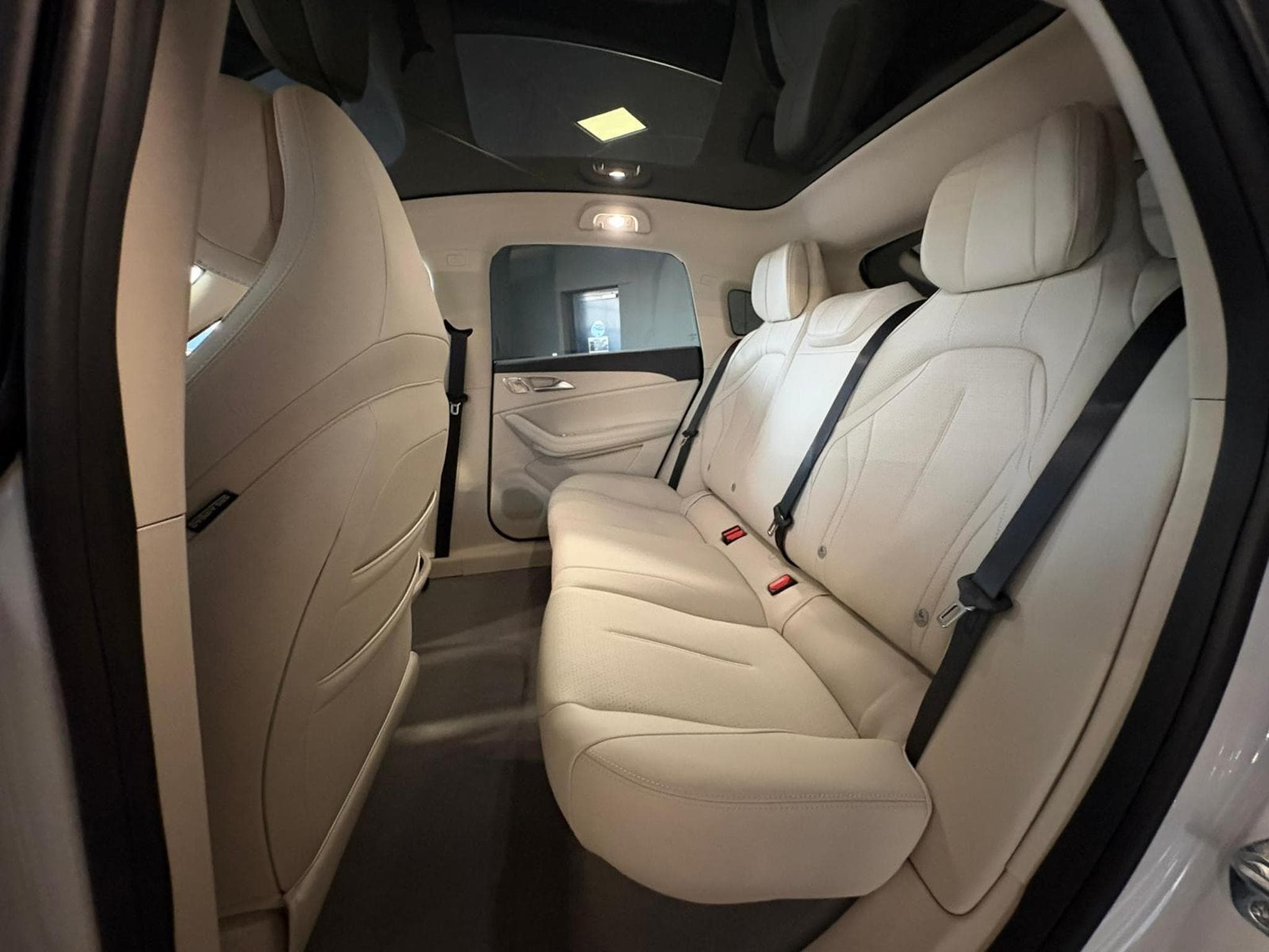 Forthing S7 ELECTRIQUE FULL OPTIONS (2026) - Foto 13