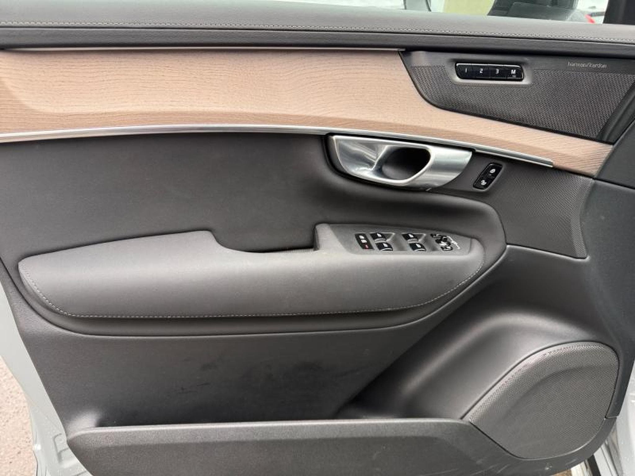 Volvo XC90 T8 Ultra Dark / Hybride (2025) - Foto 50
