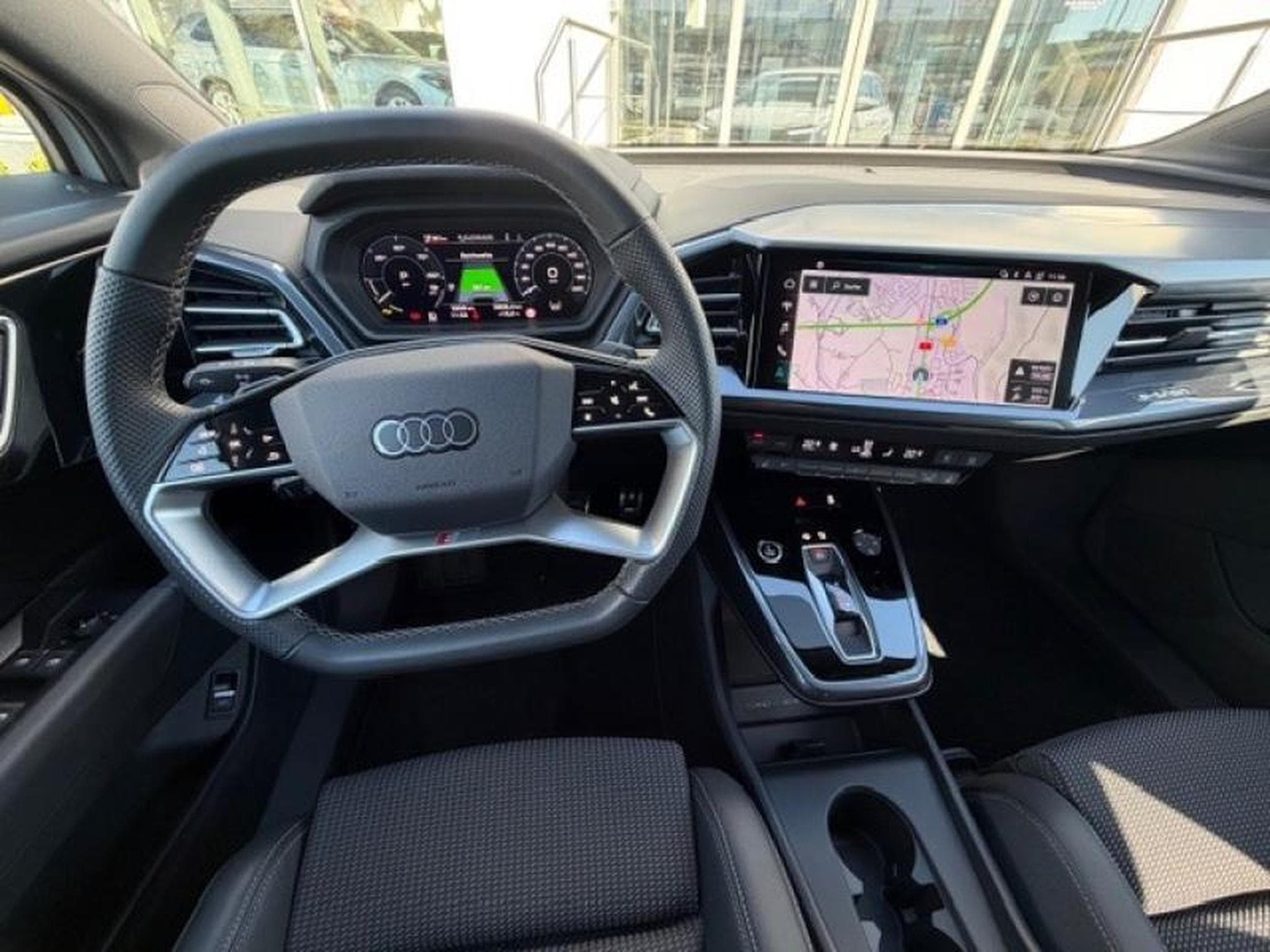 Audi Q4 e-tron 45 e-tron (2024) - Foto 14