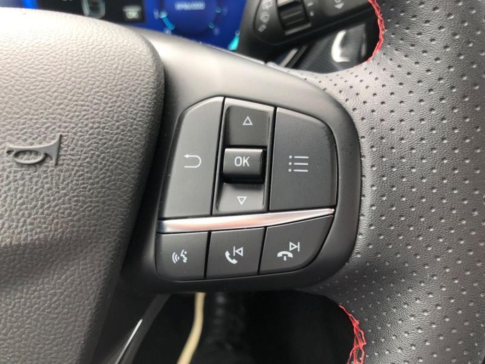 Ford Focus ST-Line X (2024) - Photo 25