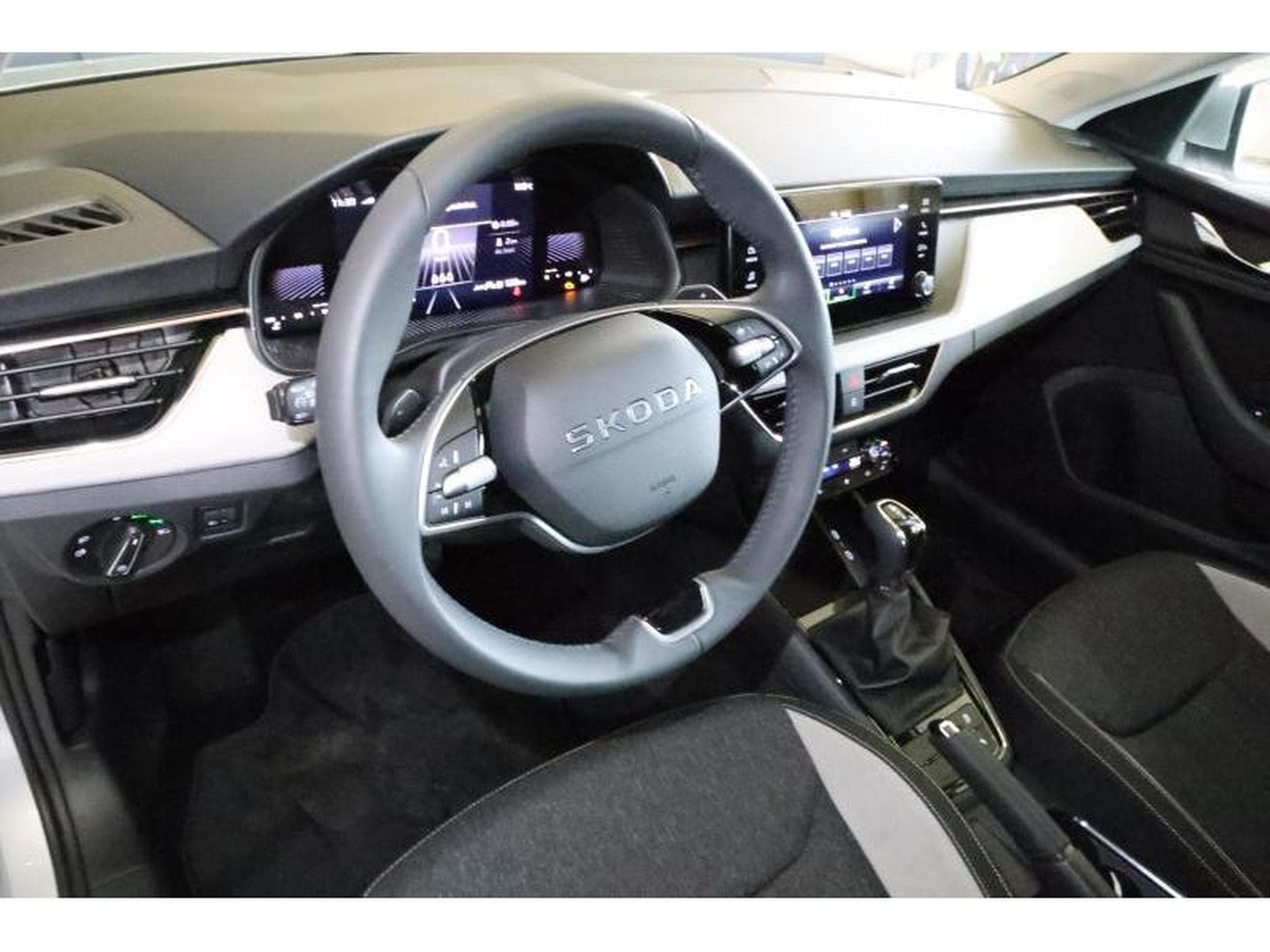 Skoda Scala Selection (2025) - Foto 19