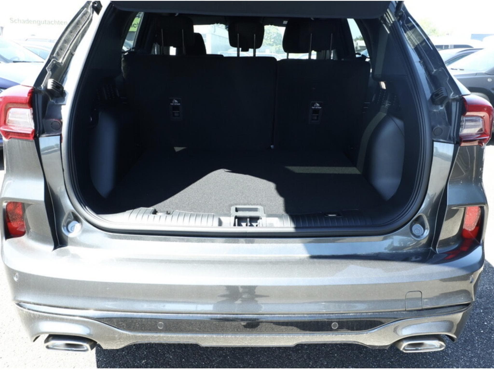 Ford Kuga ST-LINE FHEV Automatique 180 cv (2025) - Foto 9