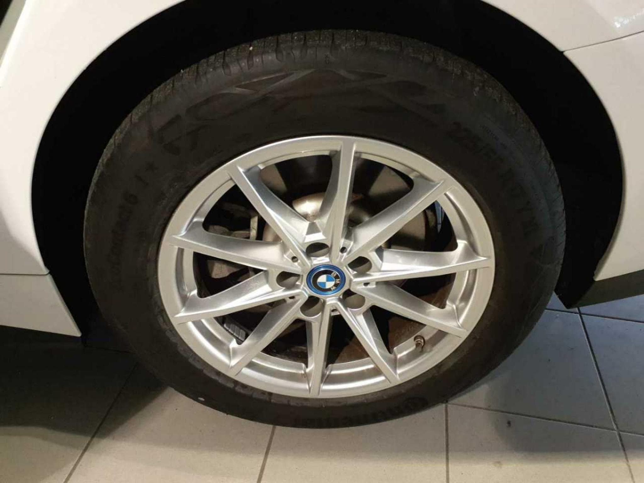 Bmw i4 eDrive40 5d (2023) - Foto 10
