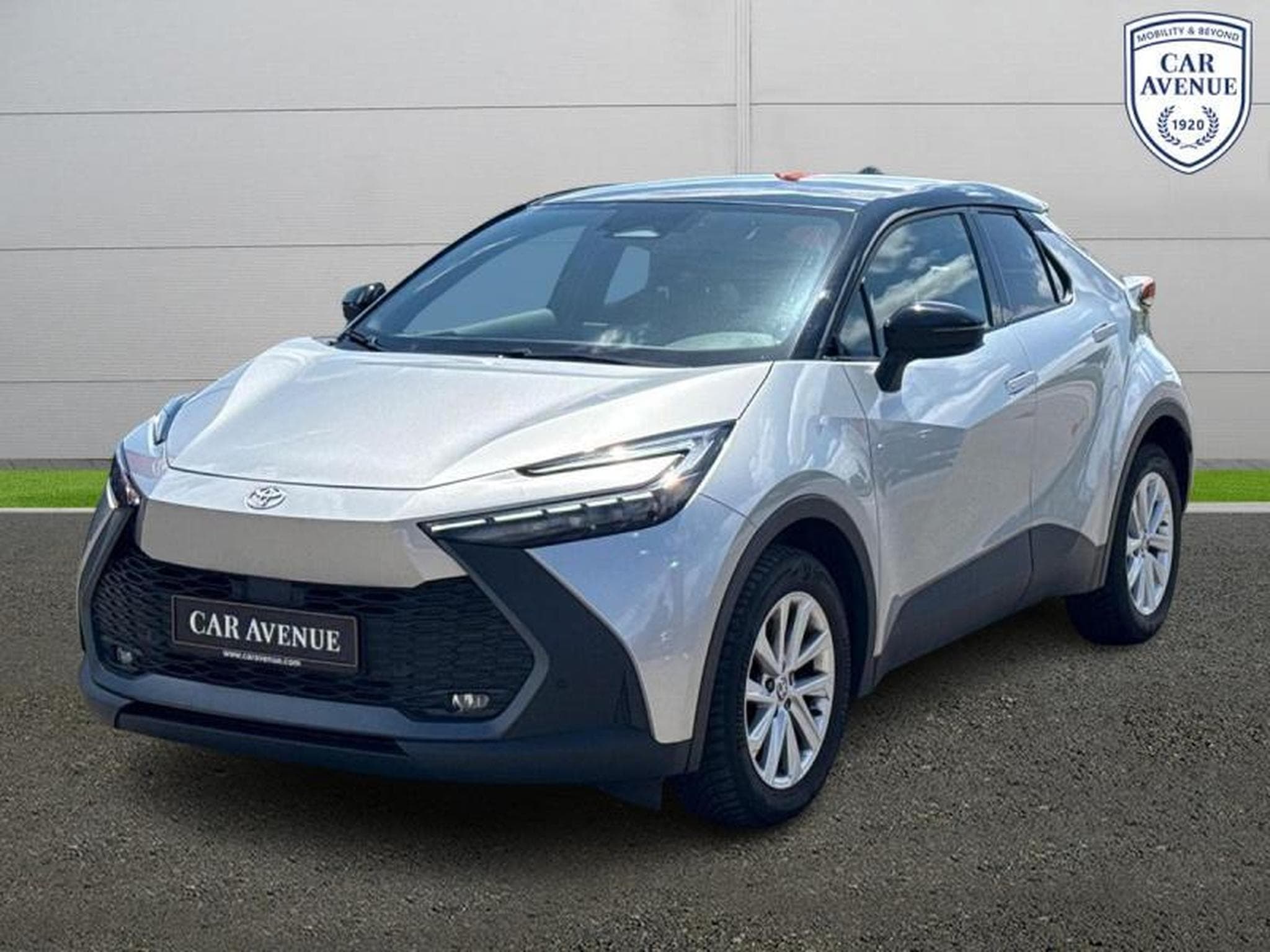 Toyota C-HR PHEV CVT Elite (2025) - Foto 32