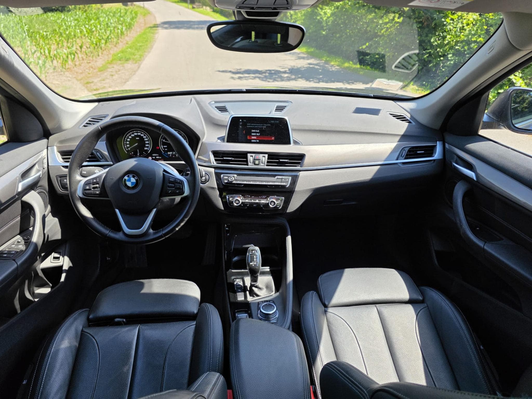 BMW X1 18i (2019) - Foto 9