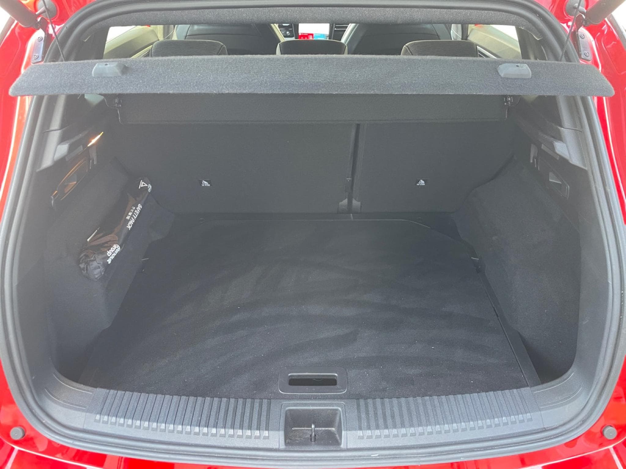 Renault Austral 1.3 TCe Mild Hybrid Techno 160 EDC (2024) - Foto 12