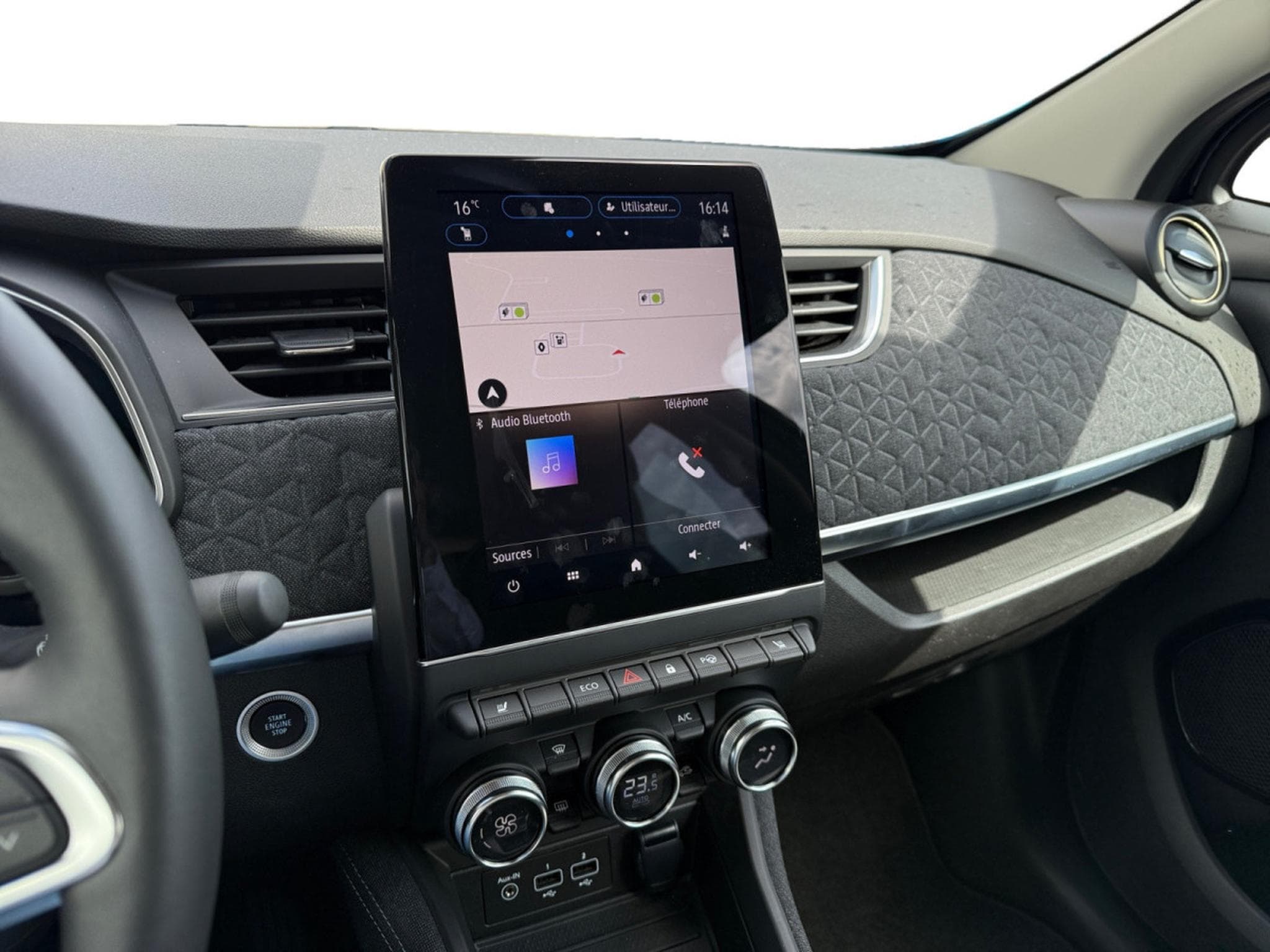 Renault Zoé ICONIC EV50 135HP (2024) - Foto 7