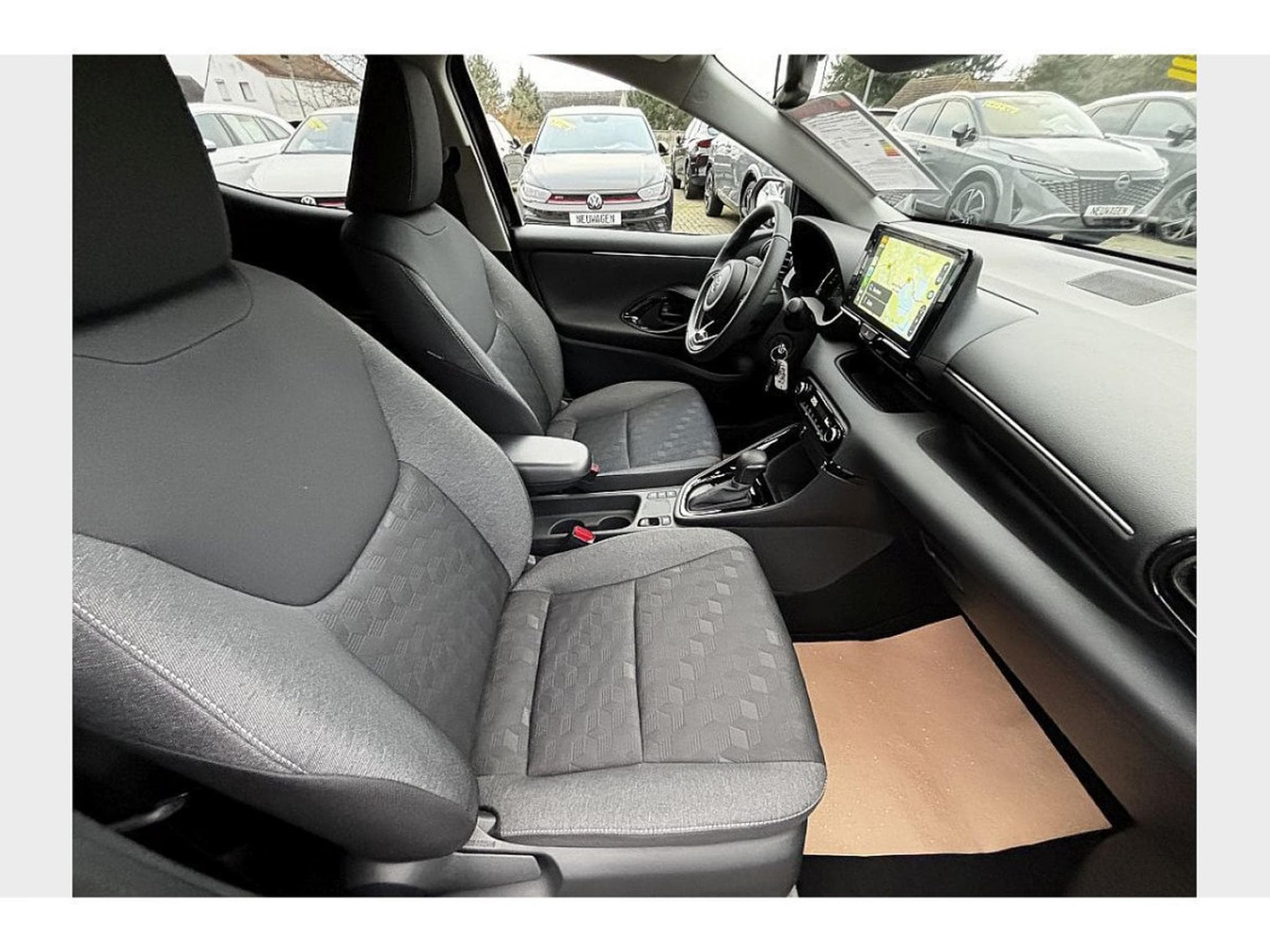 Toyota Yaris 1.5 VVT-i 116 Hybride Teamplayer (2026) - Foto 13