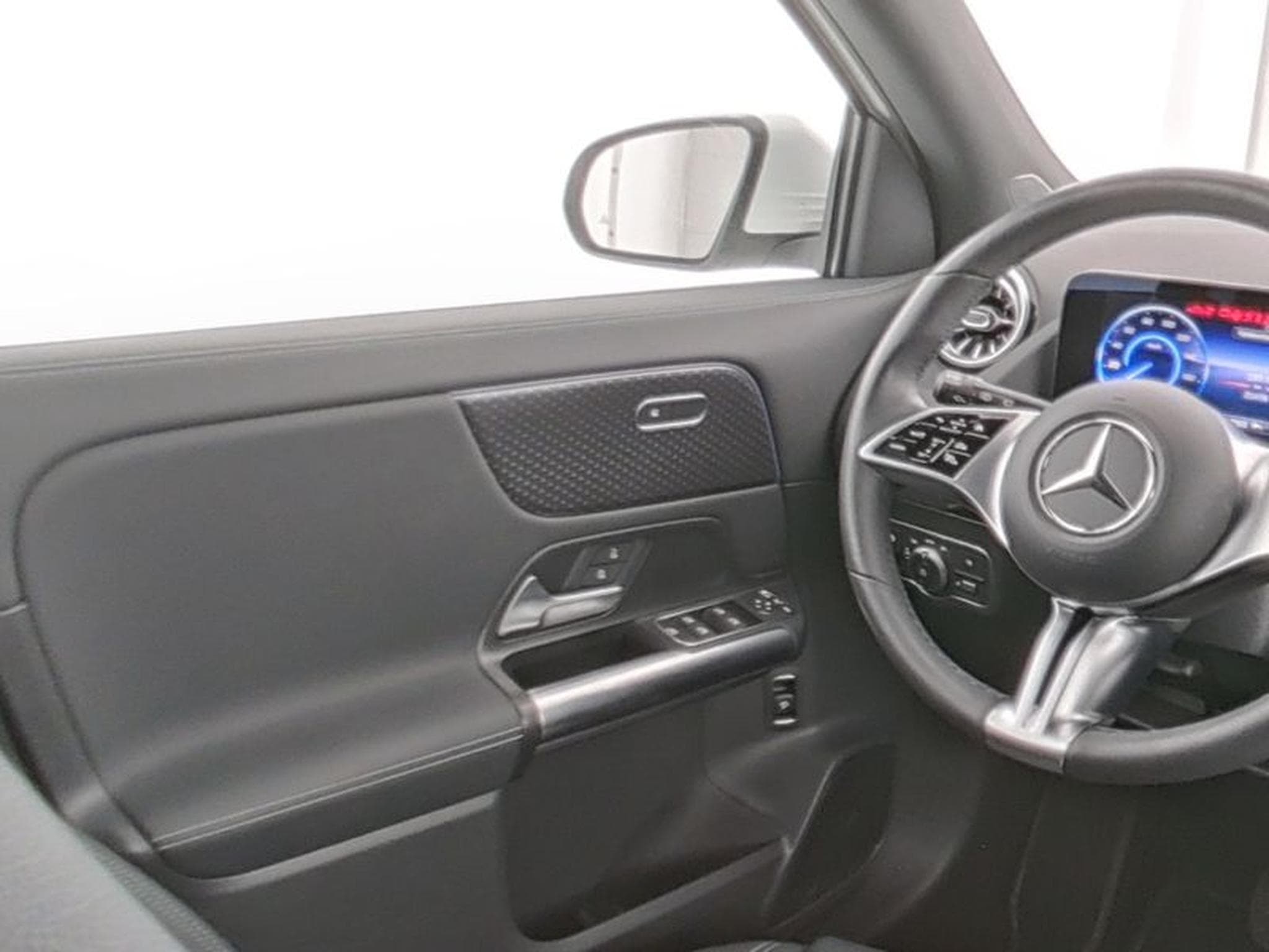 Mercedes EQA Progressive Advanced (2025) - Foto 9