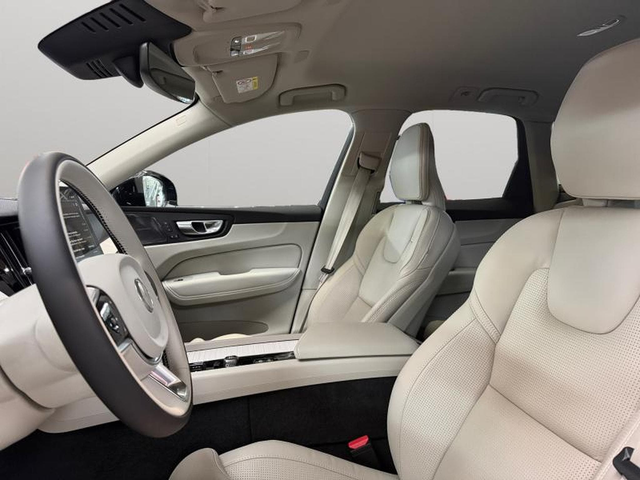 Volvo XC60 Facelift T6 Plus Dark / Hybride (2026) - Foto 10