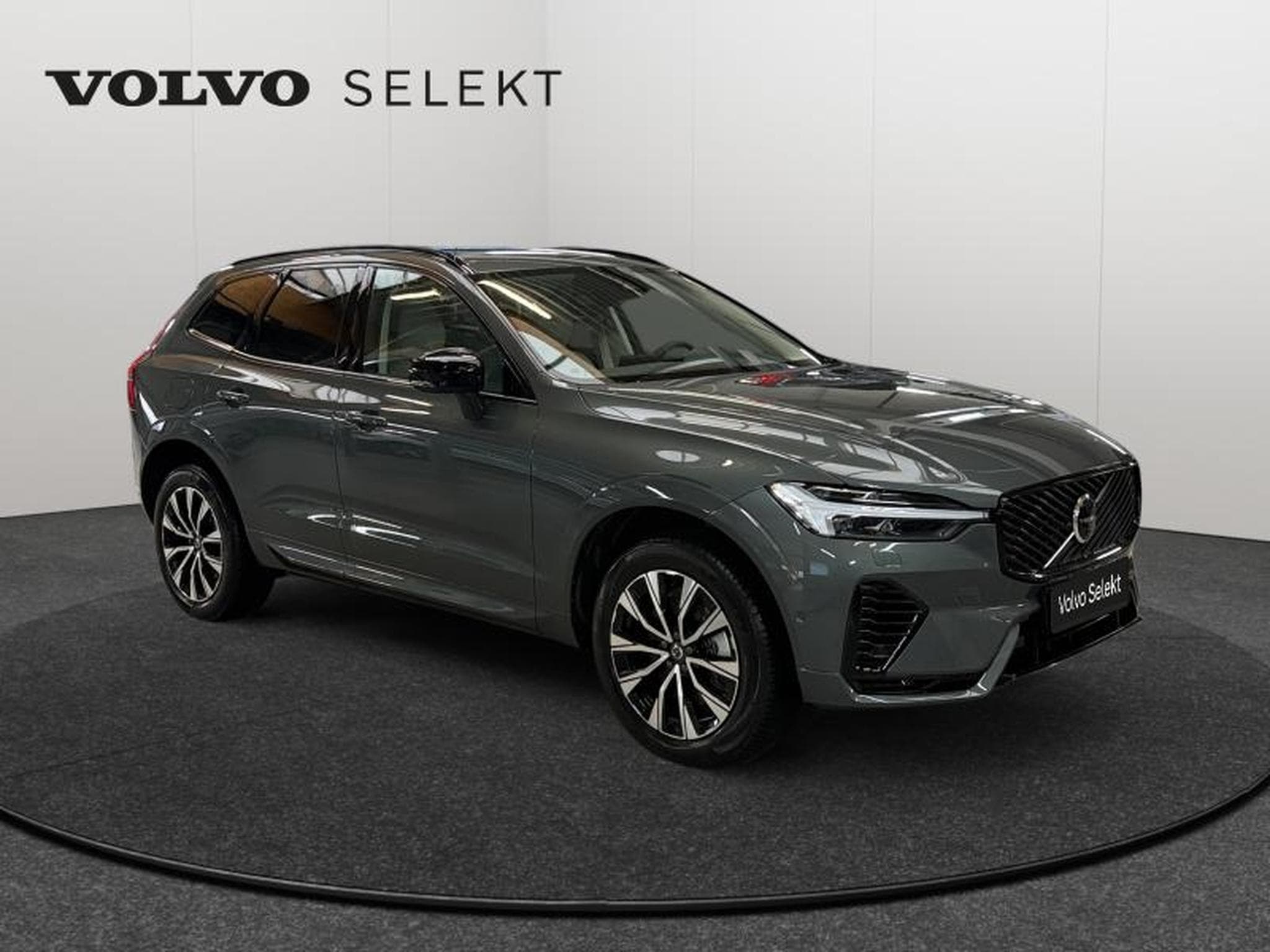 Volvo XC60 Facelift T6 Plus Dark / Hybride (2026) - Foto 8