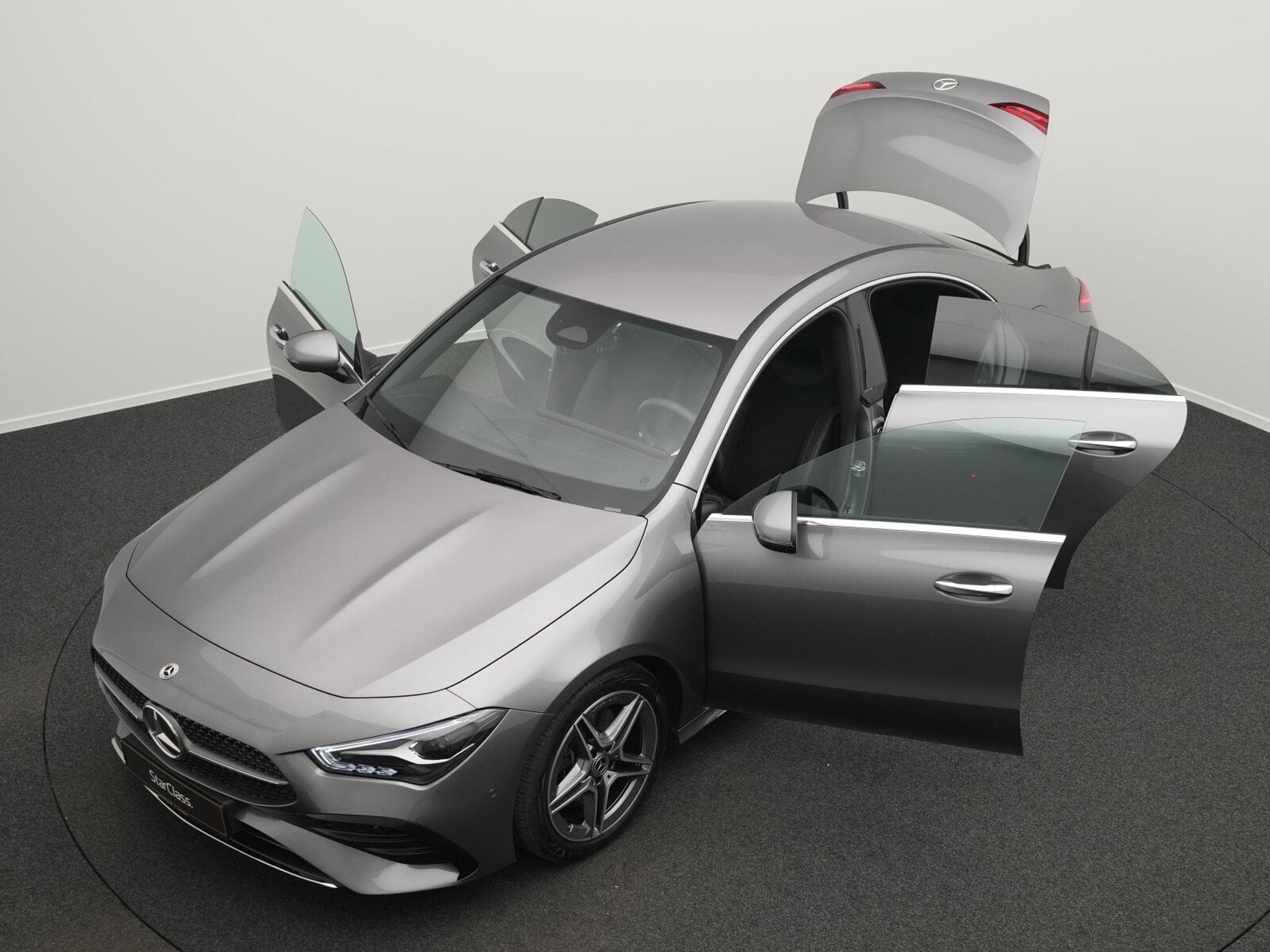 Mercedes CLA 200 Coupé AMG-Line LED+Kamera+Apple+MBUX (2025) - Foto 14