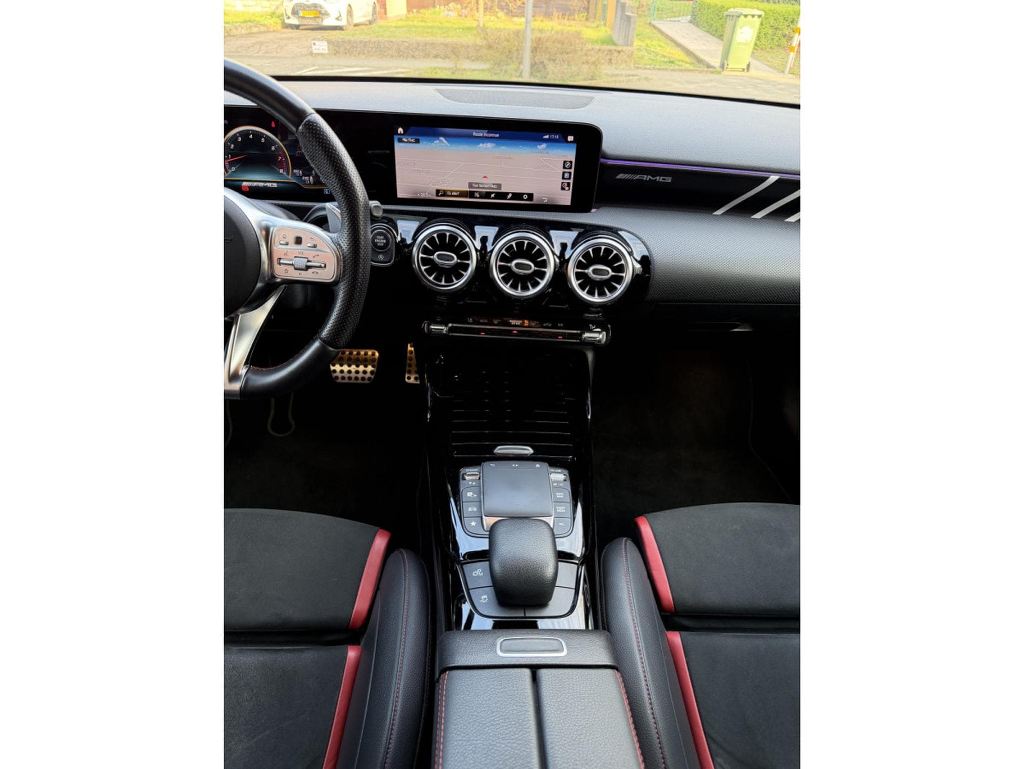 Mercedes A 35 AMG Limousine Perf Turbo 4Matic 7G burmester (2020) - Foto 9
