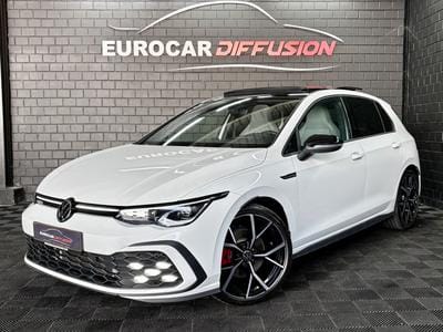 VW Golf (2024) - Foto 1