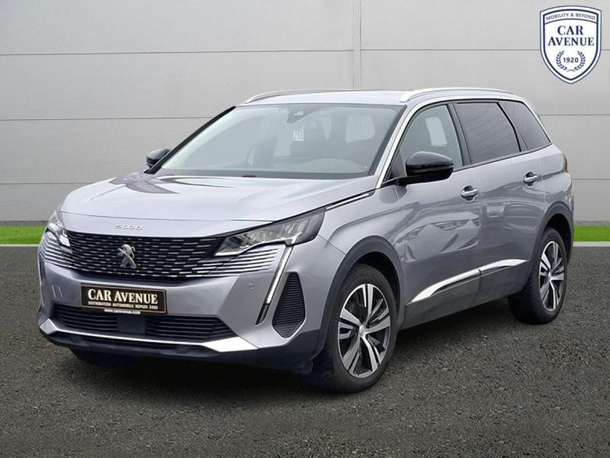 PEUGEOT 5008