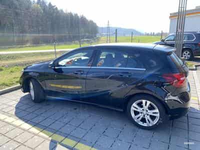 Mercedes A 200 200 Cdi AMG Line 7G-DCT (2016) - Foto 5